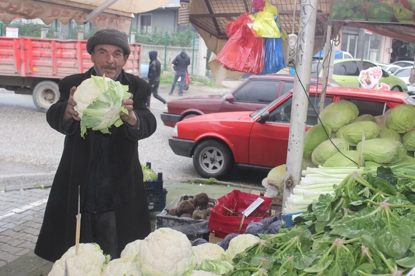 Semt pazarlarında Ramazan hareketliliği