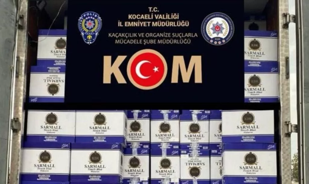 Durdurulan araçtan 8 milyon 300 bin gümrük kaçağı makaron çıktı