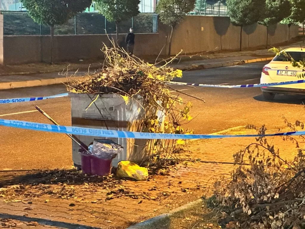 Böyle vicdansızlık görülmedi! Yeni doğan bebeği çöpe attılar