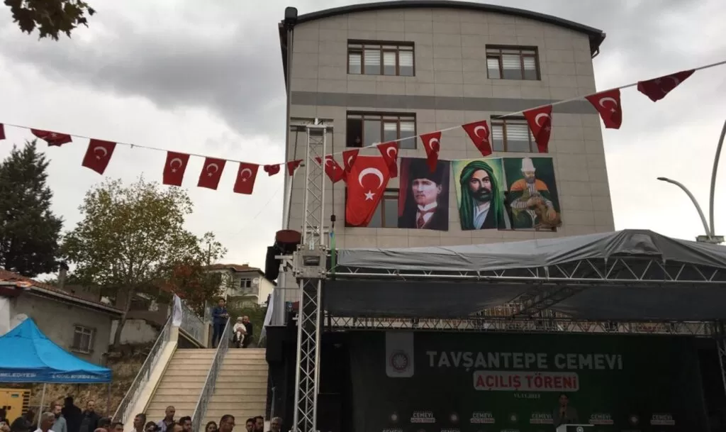 Tavşantepe’ye cemevi açıldı