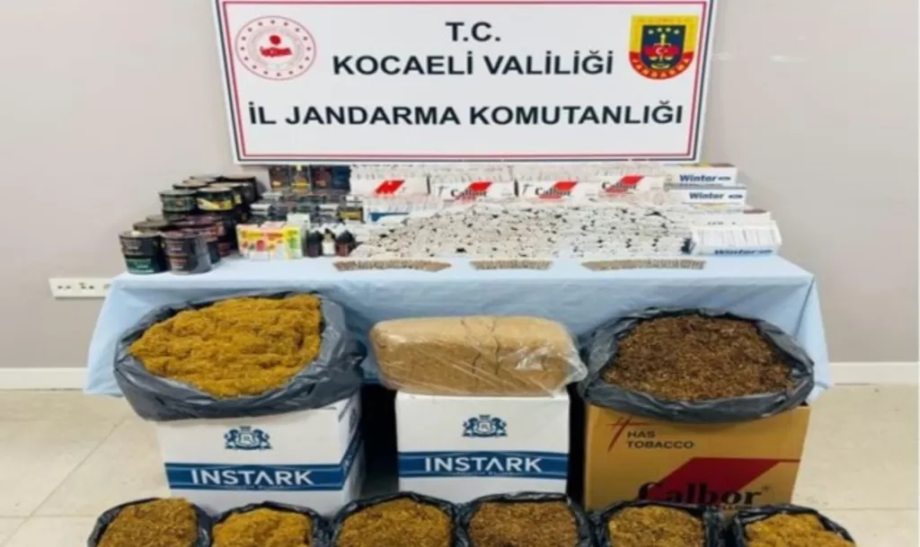 Kocaeli’de kaçak 13 bin 440 dolu makaron ile 467 elektronik sigara ele geçirildi