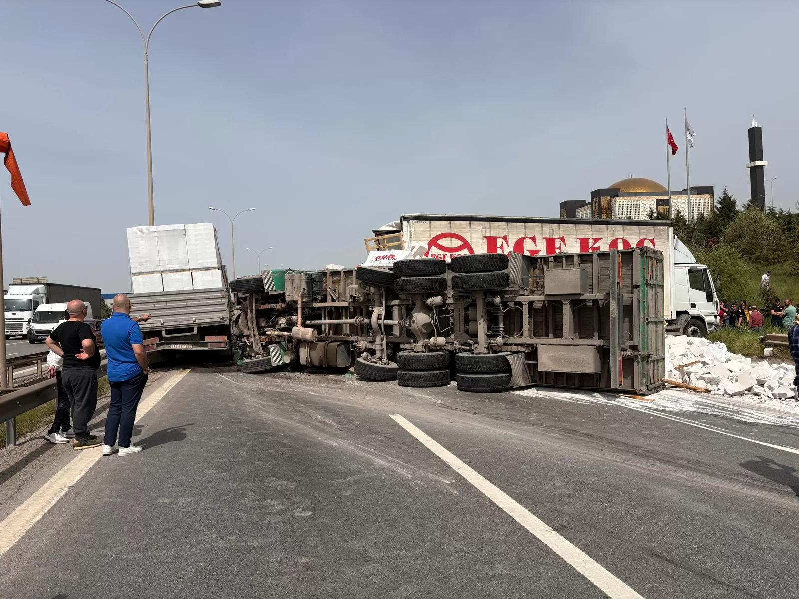 TEM’de büyük kaza, bu haberi okumadan yola çıkmayın