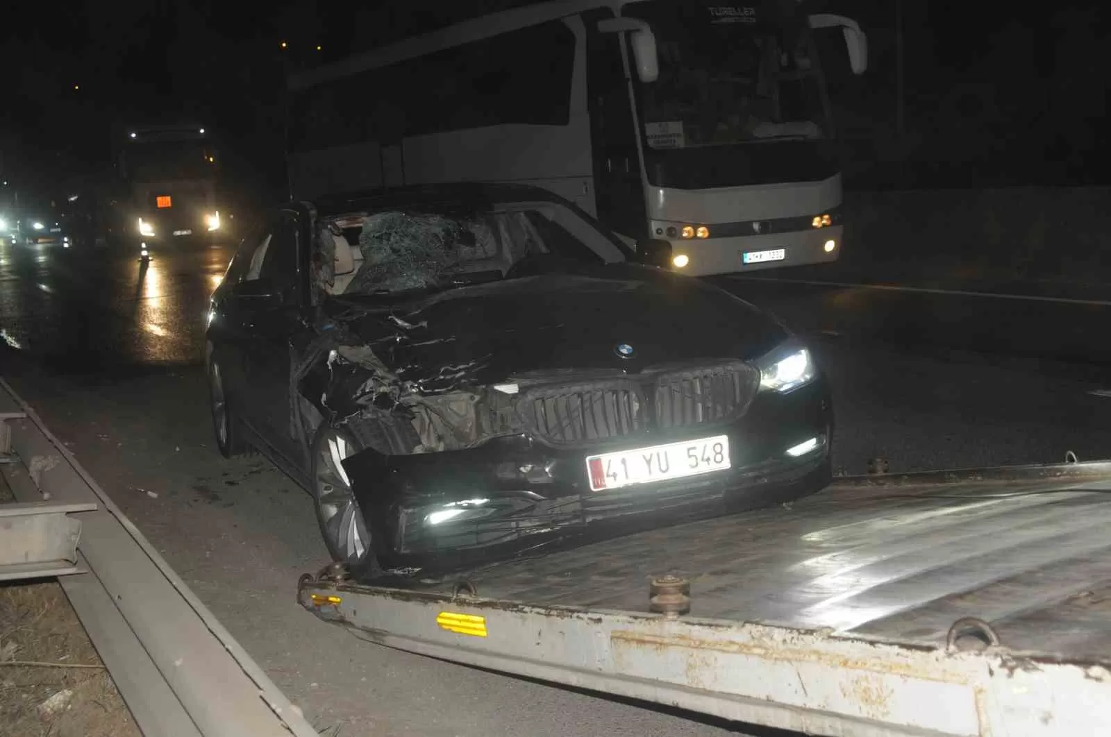 Yalova’da otomobilin çarptığı baba ve oğlu hayatını kaybetti