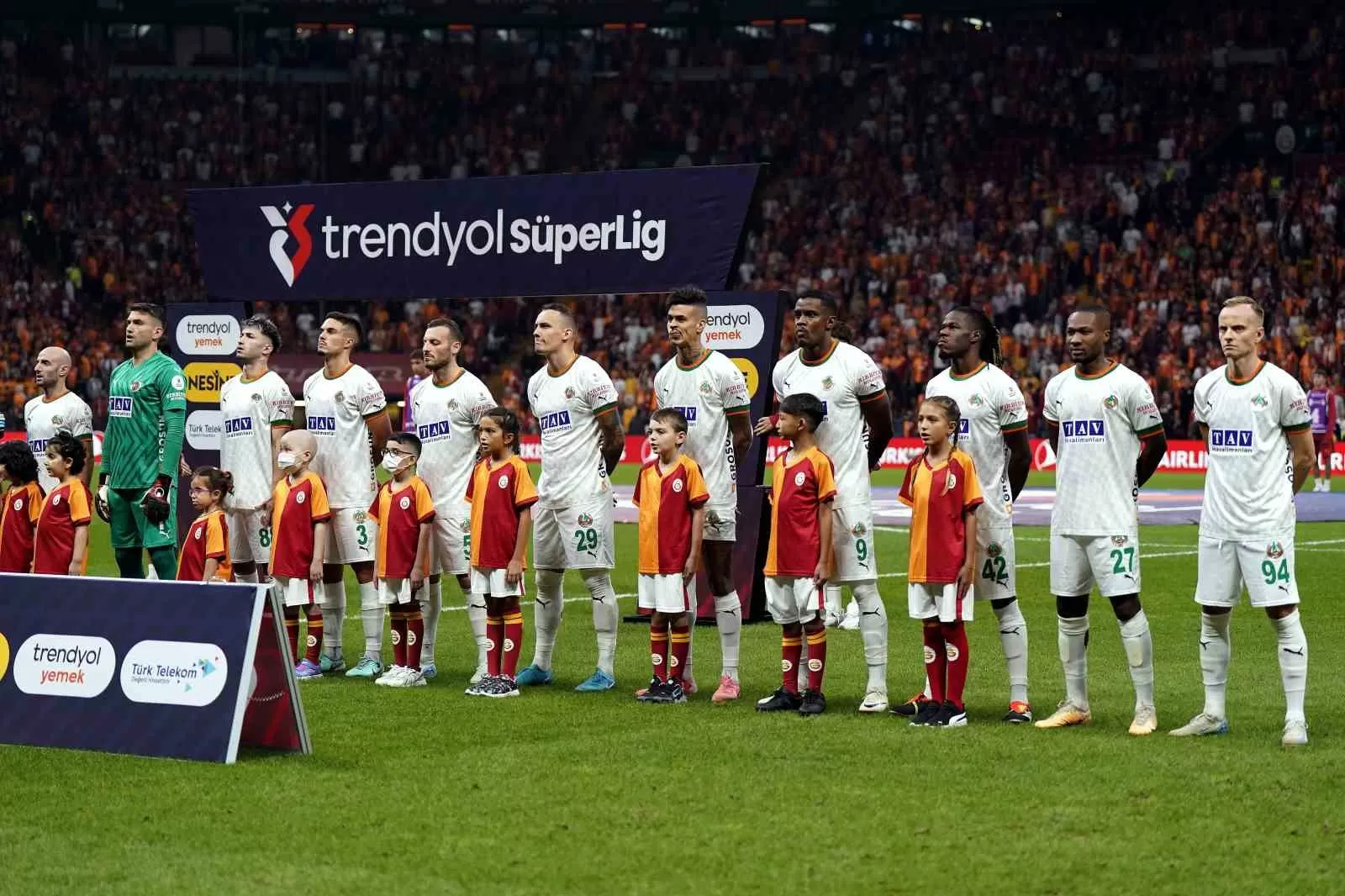 Trendyol Süper Lig: Galatasaray: 0 – Alanyaspor: 0 (Maç devam ediyor)