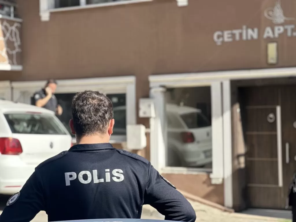 Ayrılma aşamasındaki diş hekimi eşini öldürdü