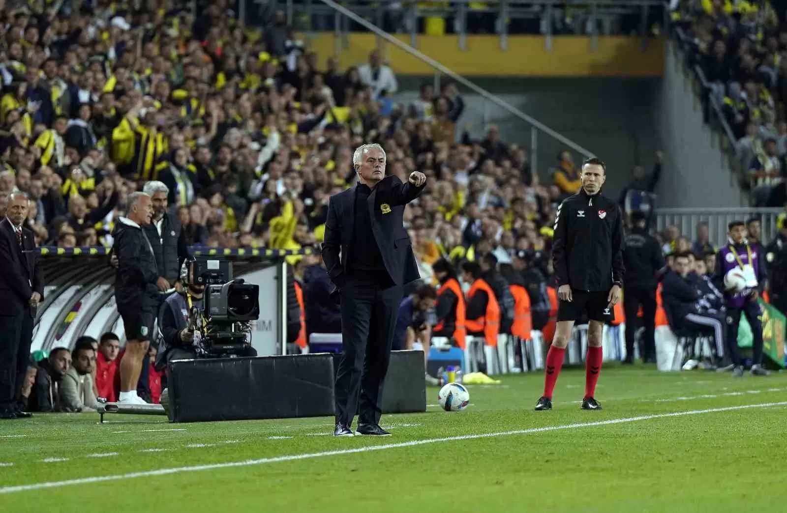 Trendyol Süper Lig: Fenerbahçe: 1 – Bodrum FK: 0 (İlk yarı)