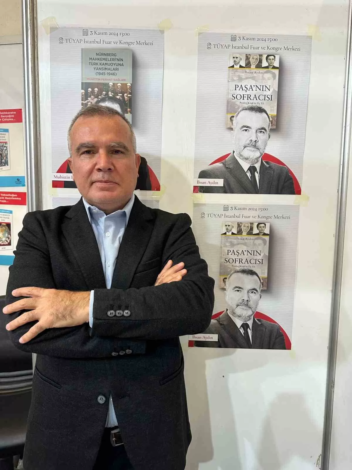 İhsan Aydın, İsmet İnönü ve ailesinin 3 yılını anlatan “Paşa’nın Sofracısı” kitabını okuyucuları için imzaladı