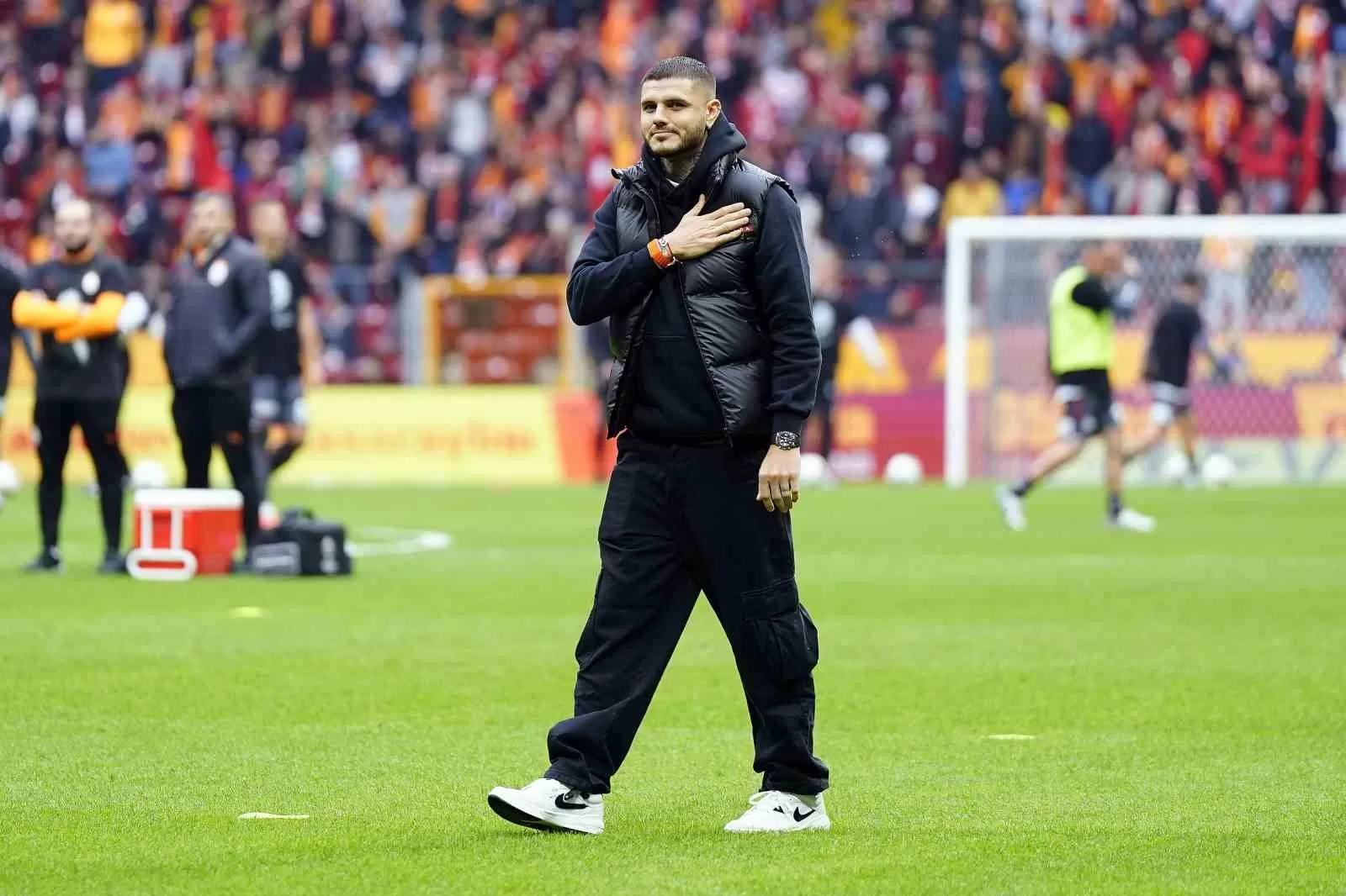 Mauro Icardi, maç öncesi 3’lü çektirdi