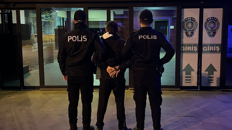 11 yıl hapis cezasıyla aranıyordu, yakalandı!