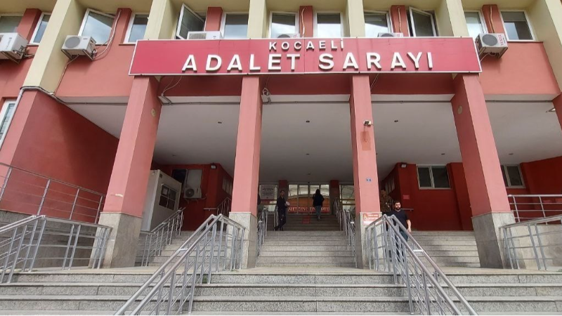 Eşinin yasak aşkını 8 yerinden bıçaklayan sanığa 3 yıl hapis