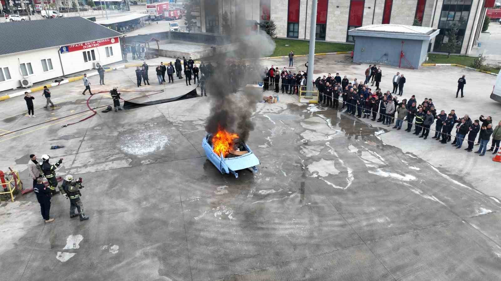 İtfaiyecilere Kocaeli’de önemli eğitim