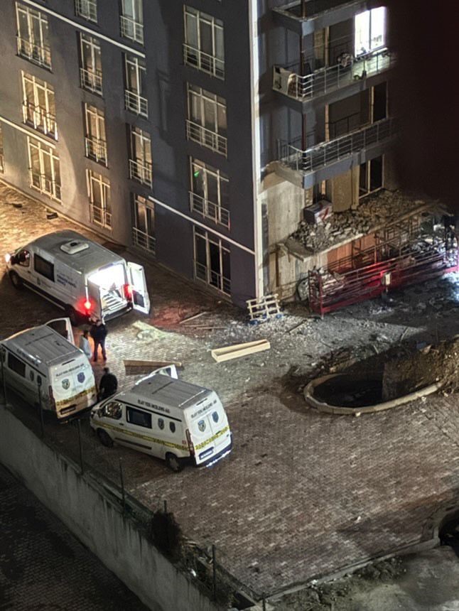 Bir haftadır kayıp olan şahıs kaldığı sitenin asansör boşluğunda ölü bulundu