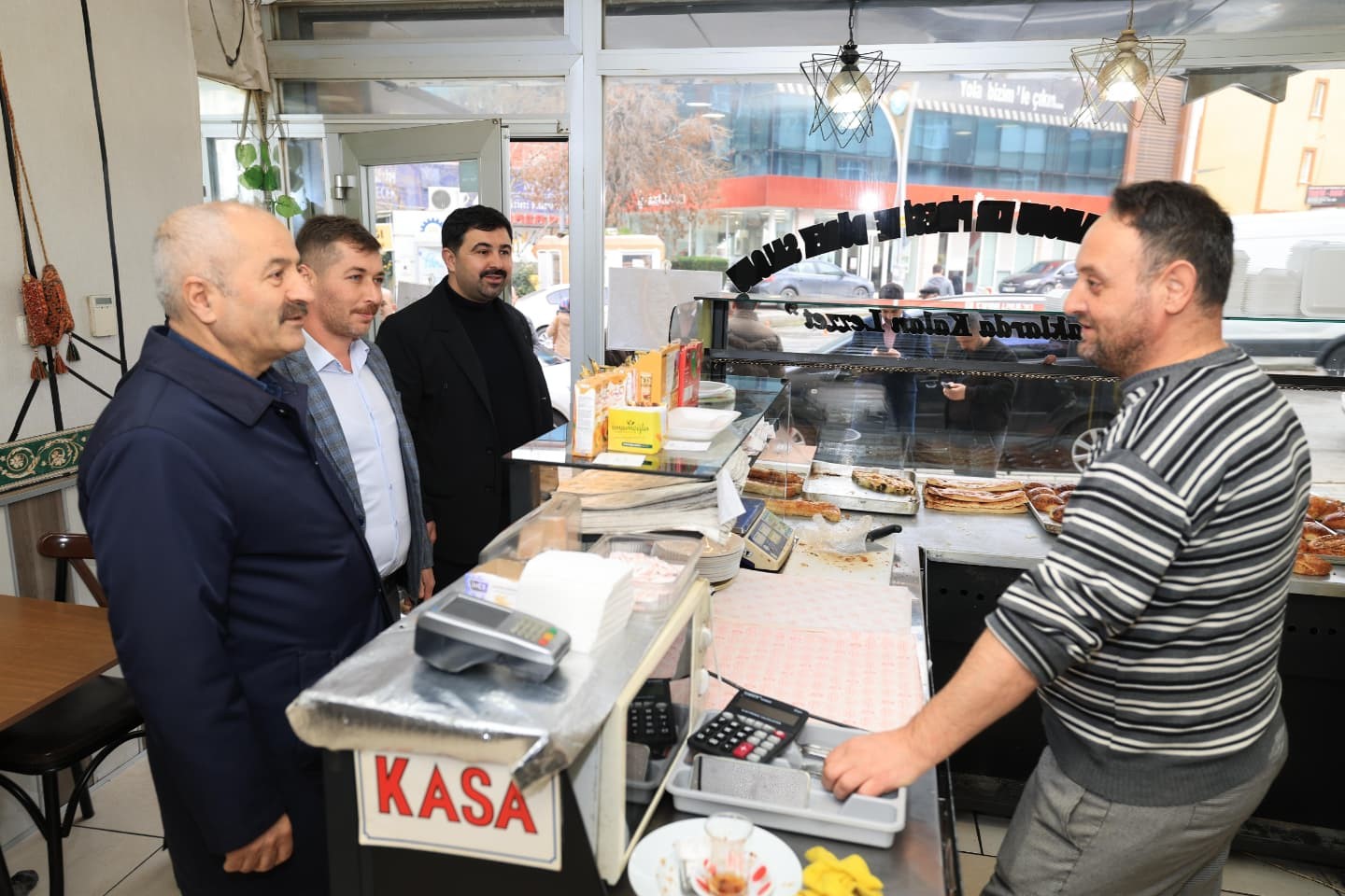 Başkan Büyükgöz mahalle sakinlerinin taleplerini dinledi
