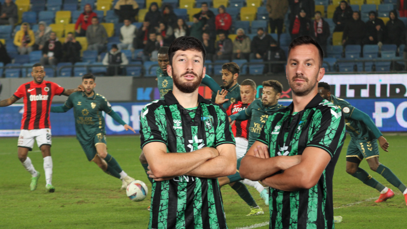 Kocaelispor'da iki futbolcuyla yollar ayrılıyor