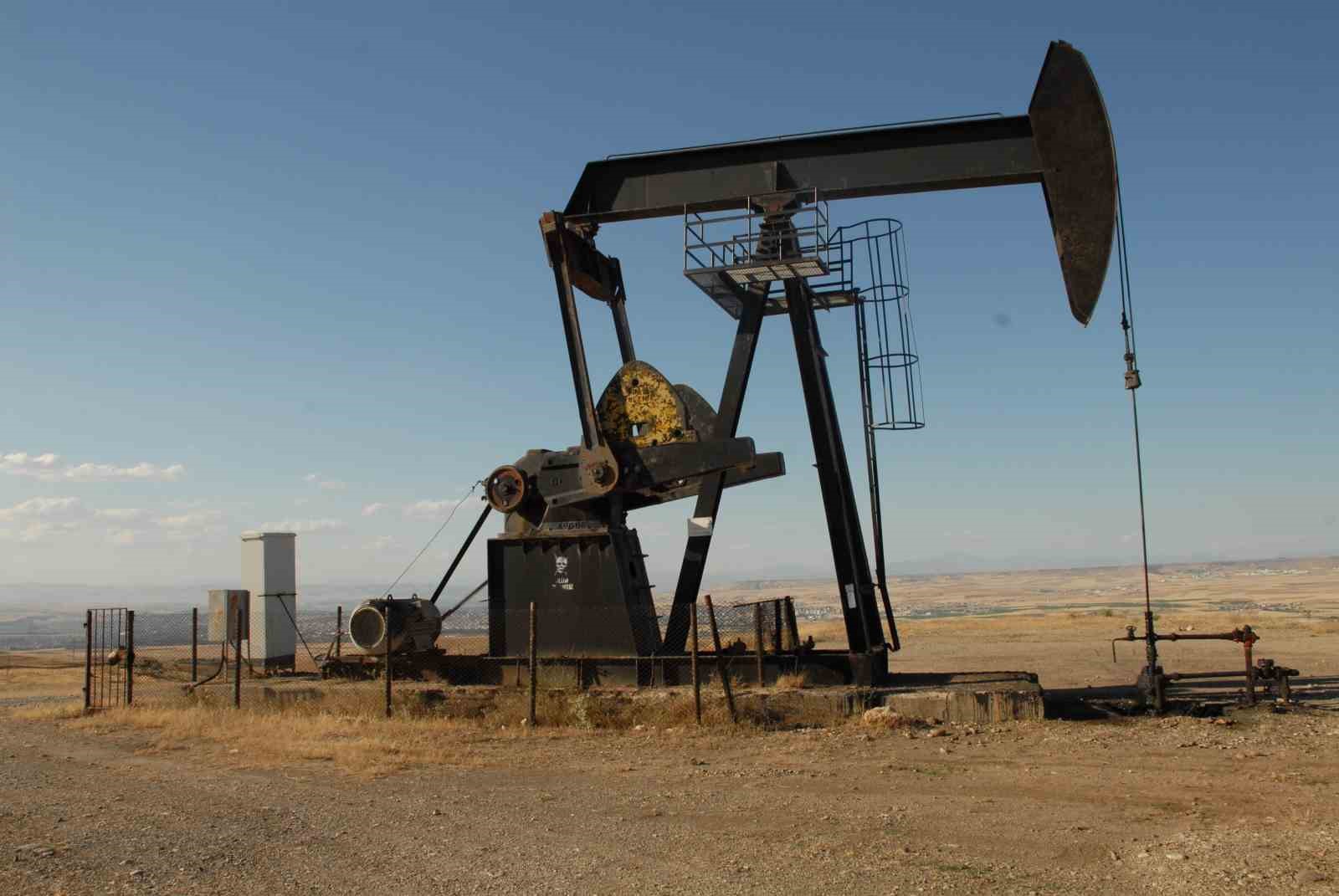 Brent petrol Şubat 2021’den bu yana en düşük seviyesinde
