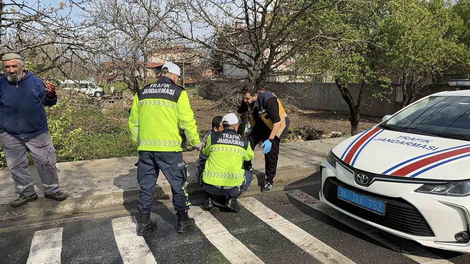 Arnavutköy’de kamyonet ile kamyon çarpıştı: 2 yaralı
