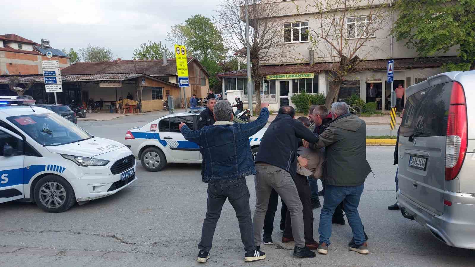Bıçaklı kavga ihbarı diye geldiler, hiç beklemedikleri sürprizle karşılaştılar
