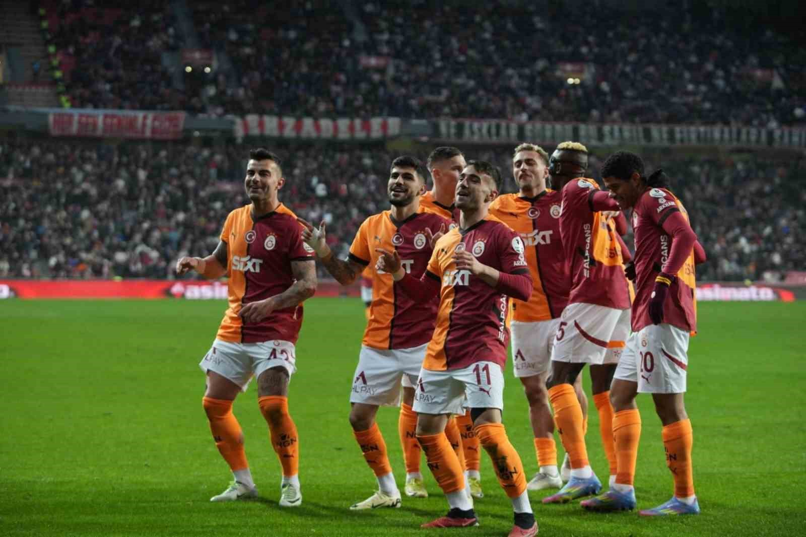 Yunus Akgün ligdeki 7. golünü kaydetti
