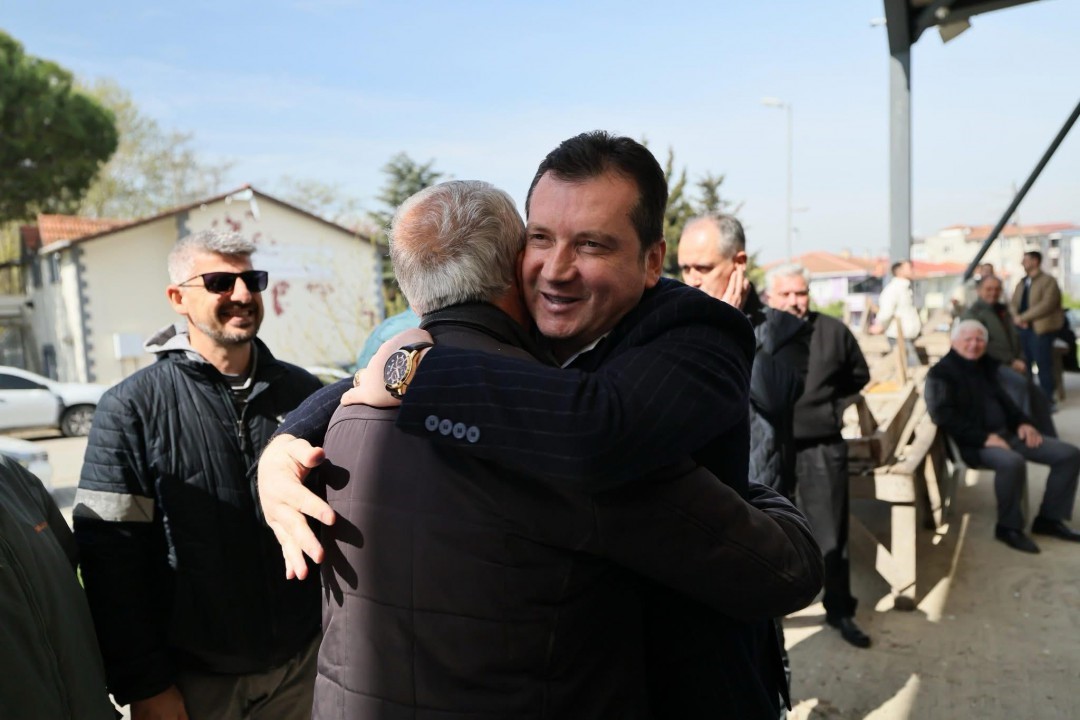 Silivri Belediyesi’nden Değirmenköy’de çiftçilere ayçiçek tohumu desteği
