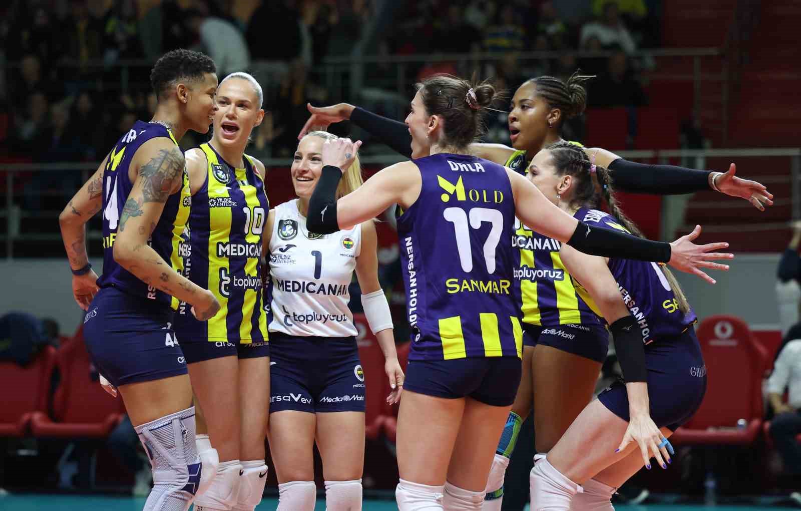 Sultanlar Ligi’nde ikinci finalist Fenerbahçe
