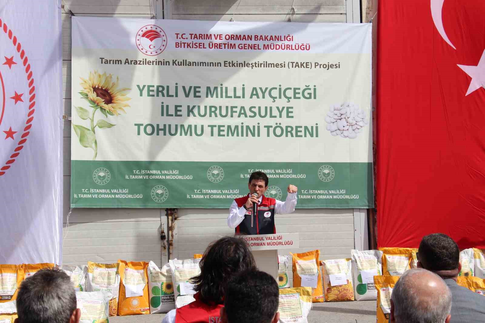 Silivri’de ayçiçeği ve kuru fasulye tohum temini töreni gerçekleştirildi
