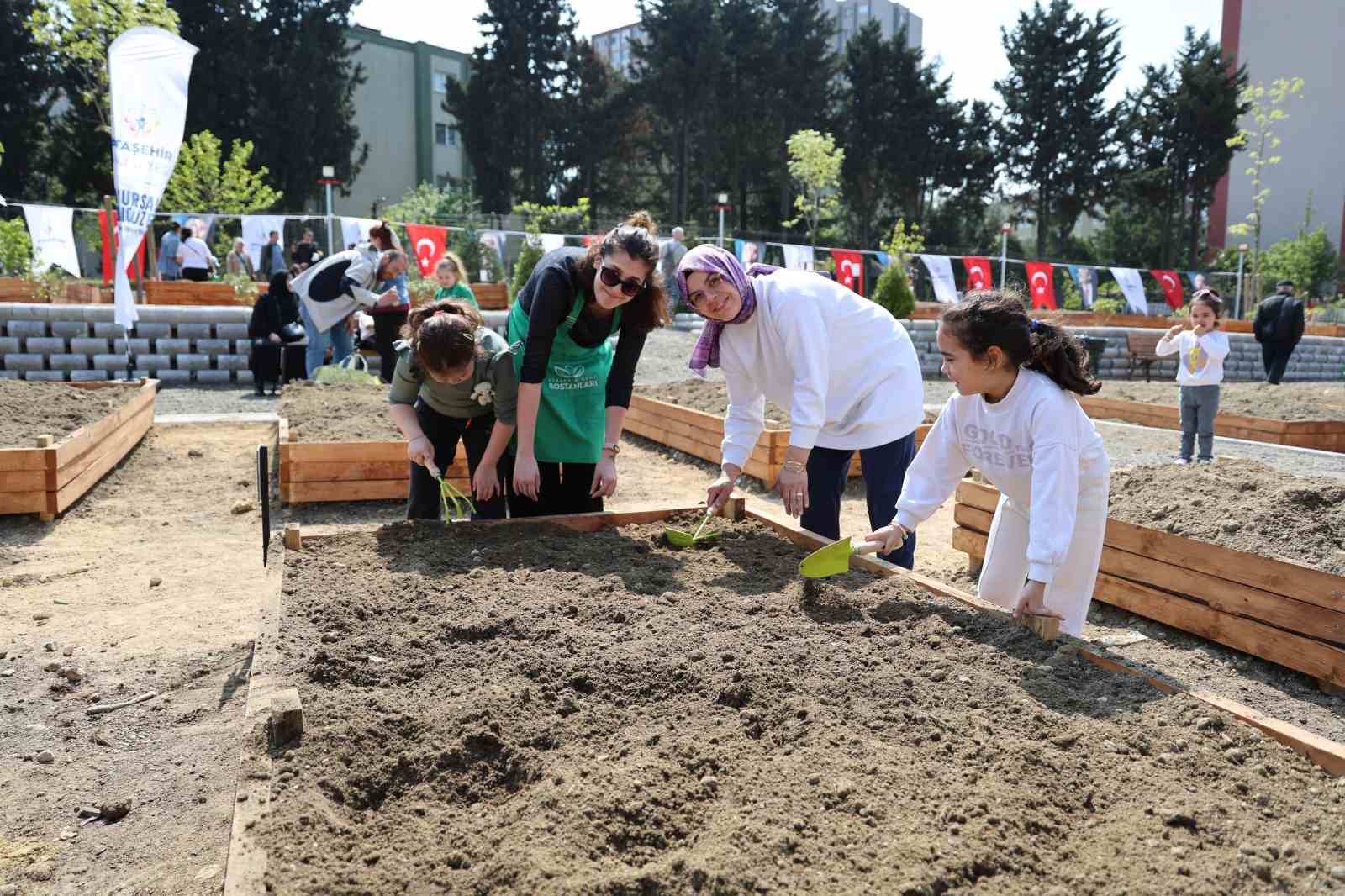 Ataşehir’de "Kent Bostanları" projesinin ikincisi hayata geçti
