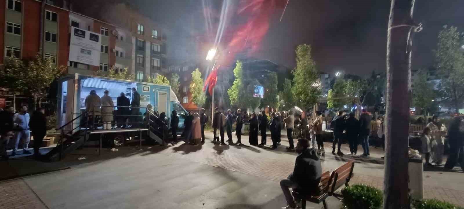Bahçelievler Belediyesi’nden deprem sonrası hızlı müdahale
