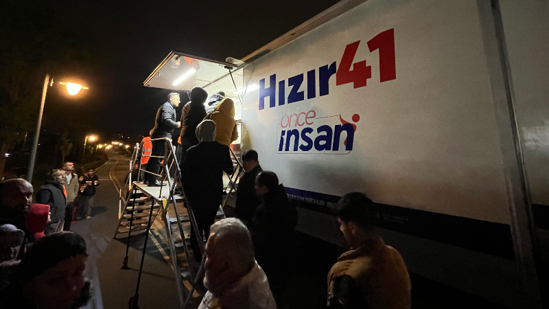 Deprem sonrası İstanbul’a 2 saat içinde 20 bin çorba