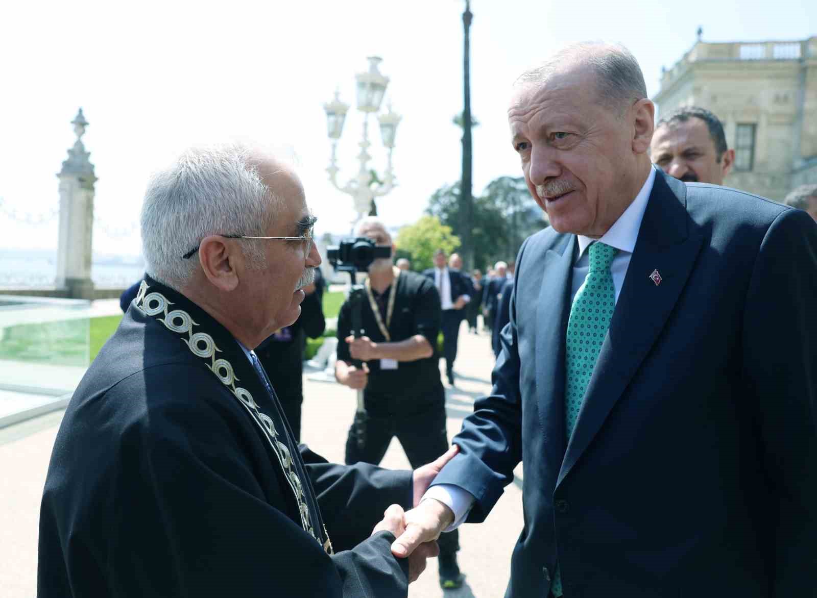 Cumhurbaşkanı Erdoğan, Anayasa Mahkemesi Başkanı Özkaya’yı kabul etti
