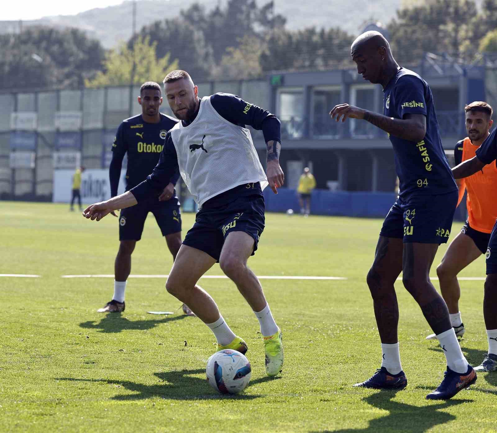 Fenerbahçe, Gaziantep FK maçı hazırlıklarını tamamladı
