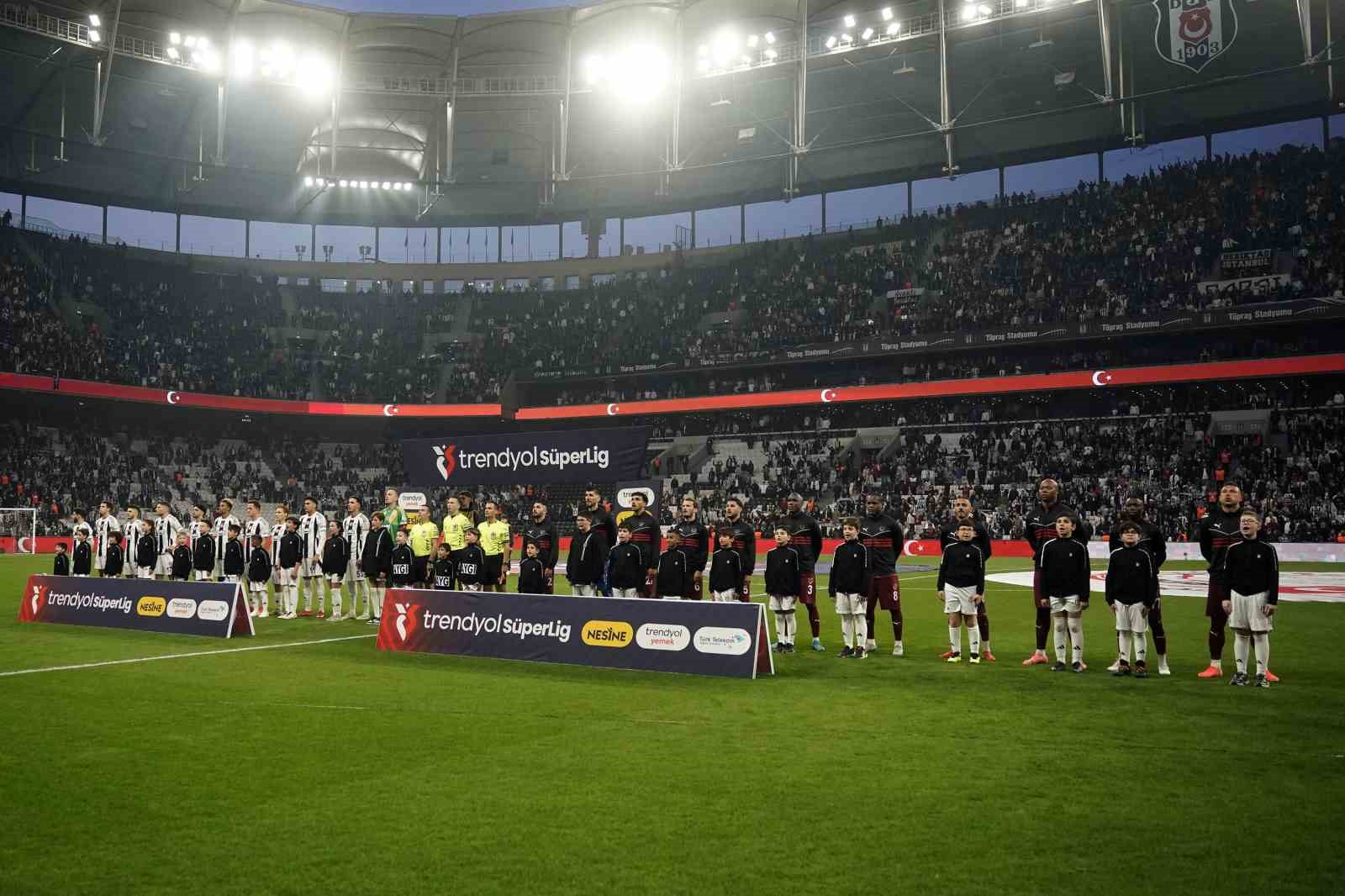 Trendyol Süper Lig: Beşiktaş: 0 - Atakaş Hatayspor: 0 (Maç devam ediyor)
