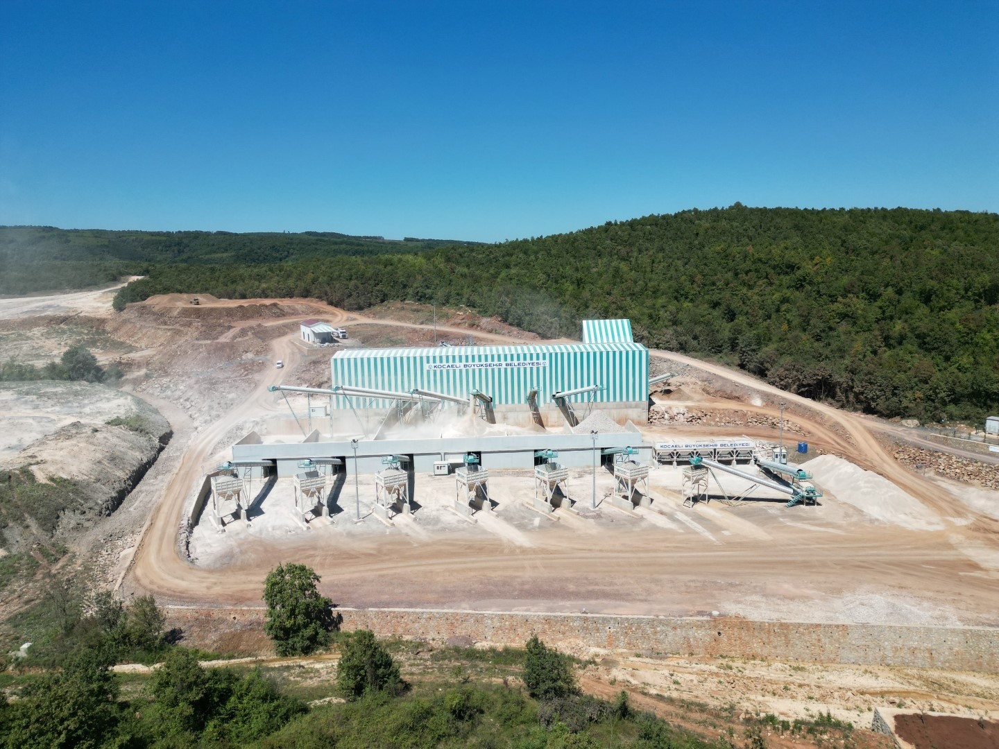Büyükşehir’in tesisinde saatte 500 ton PMT üretiliyor
