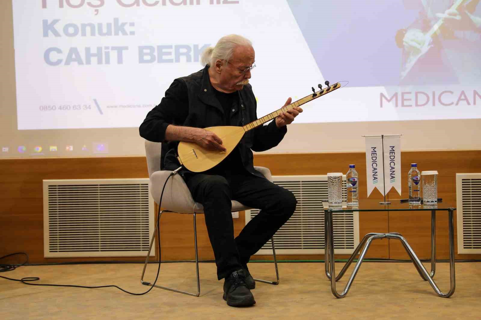 Cahit Berkay’dan nostalji , müzik ve ilham dolu bir buluşma
