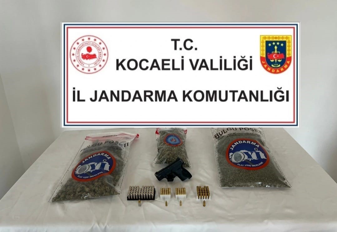 14 yılla aranıyordu, 1,5 kilo uyuşturucu ile yakalandı
