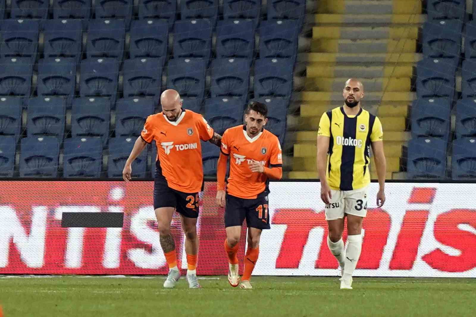 Sofyan Amrabat cezalı duruma düştü
