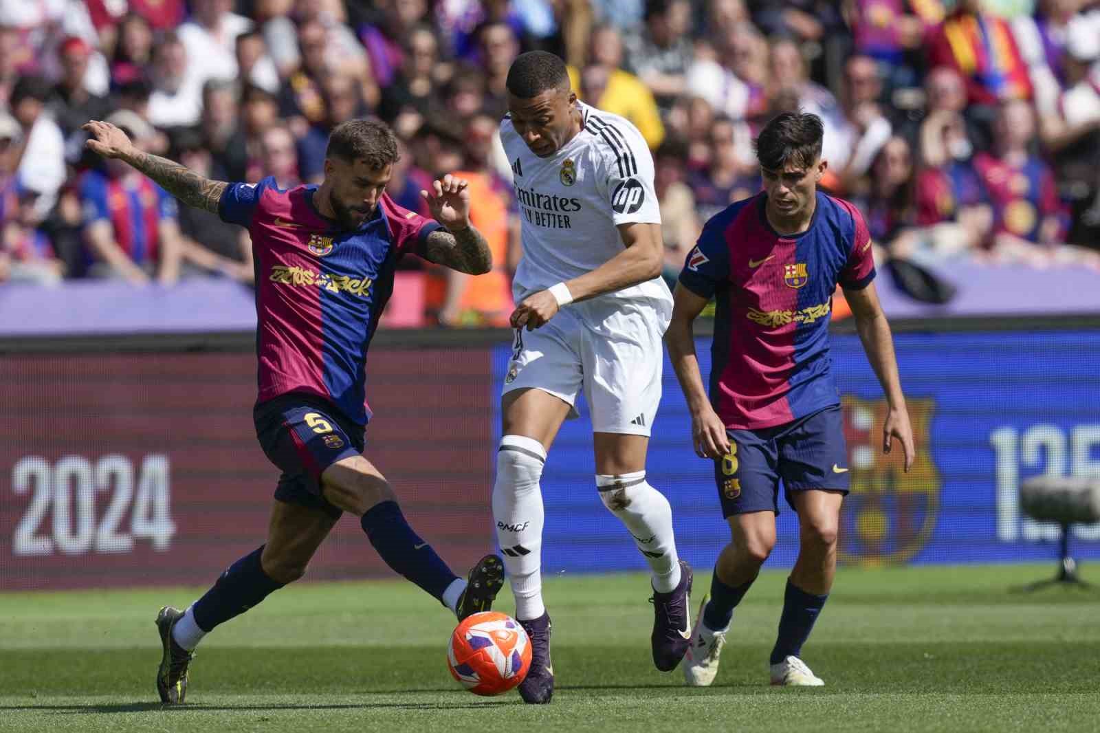 Barcelona, El Clasico’da kazandı, farkı 7’ye çıkardı
