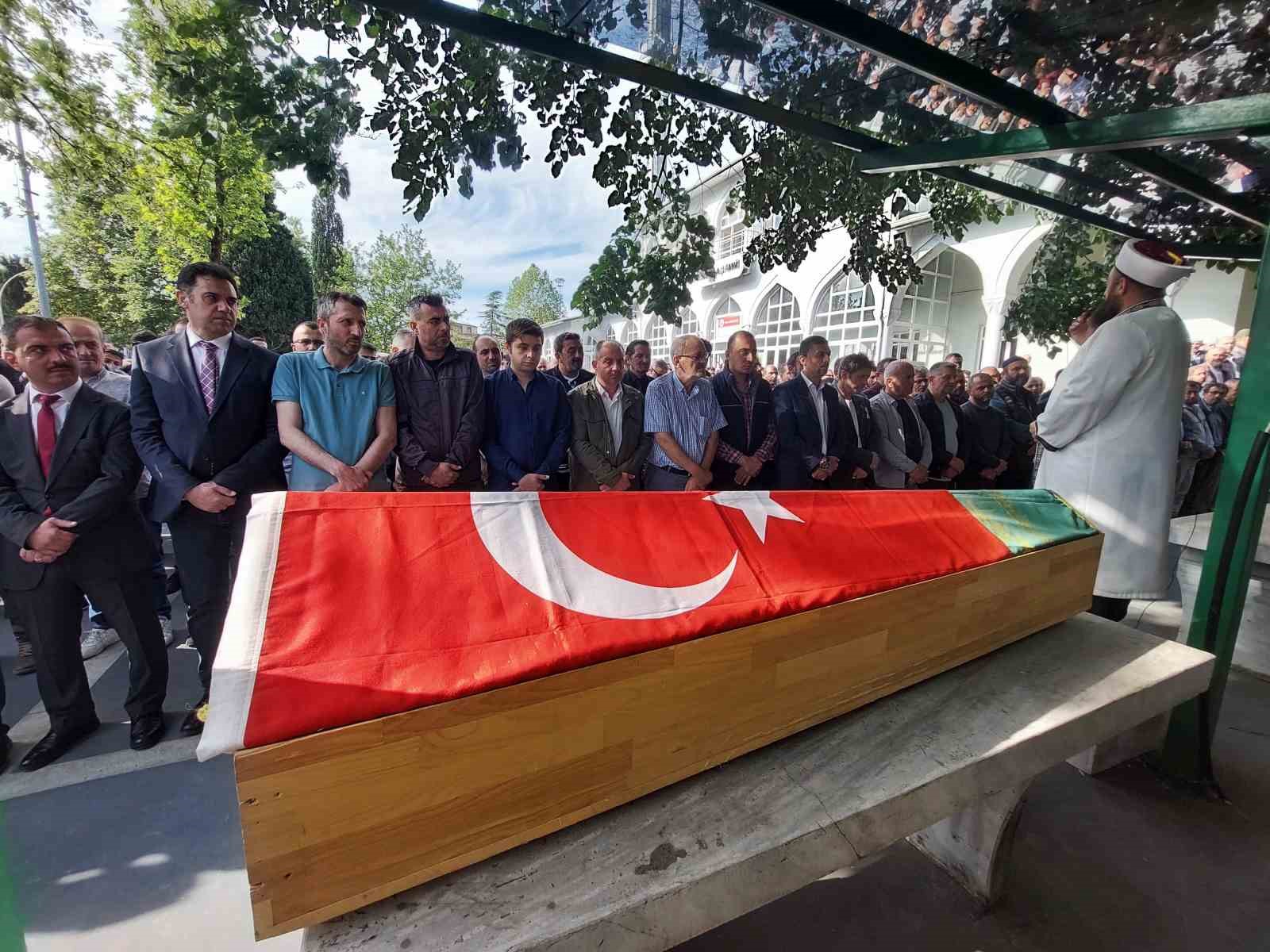 Lenf kanserine yenik düşen okul müdürüne son görev
