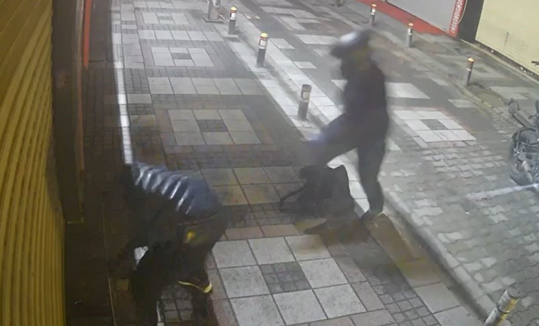 Bakırköy’de 10 milyon liralık kuyumcu soygunu kamerada: 3 tutuklama
