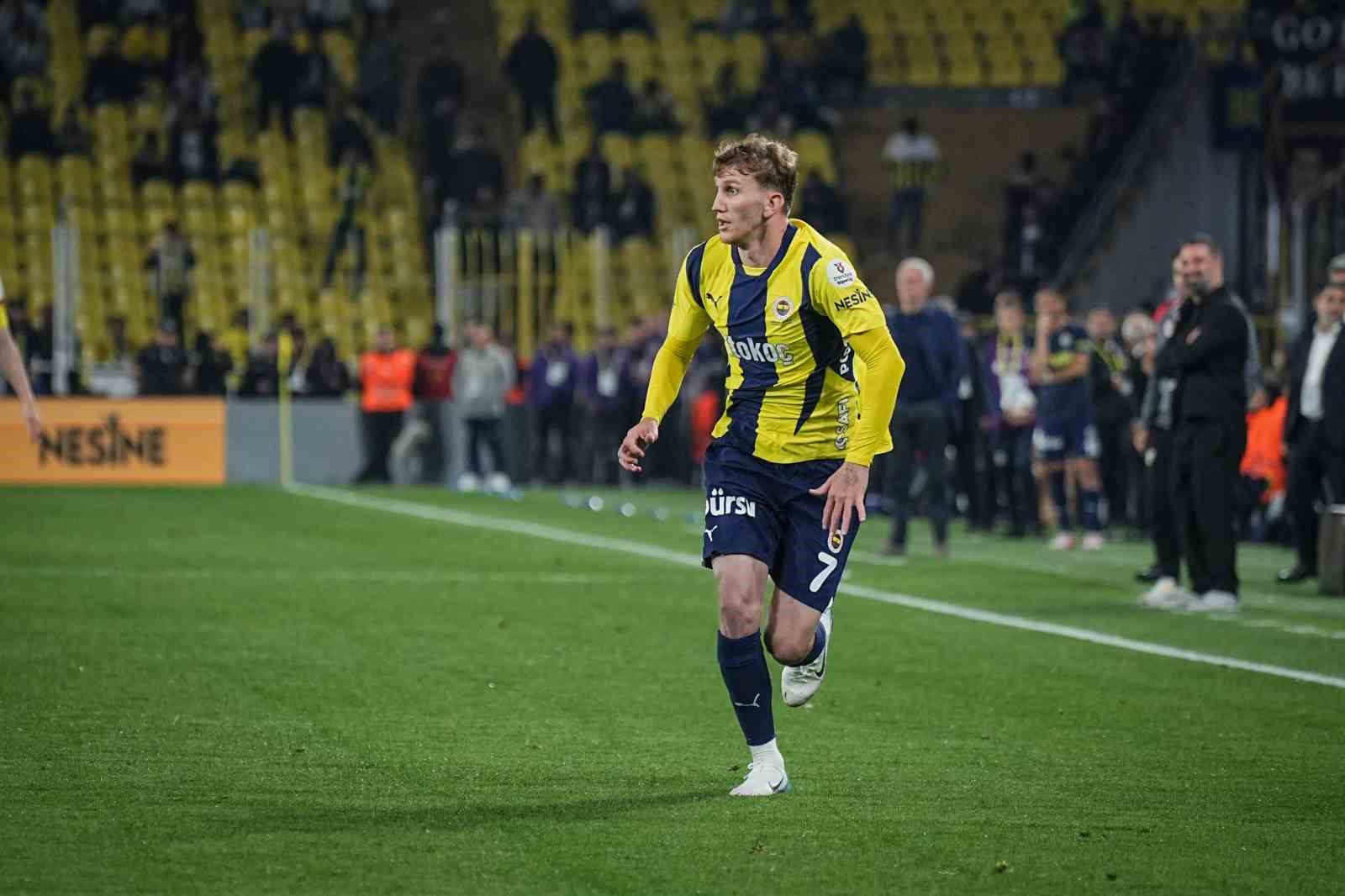 Burak Kapacak, bu sezon ilk kez oynadı
