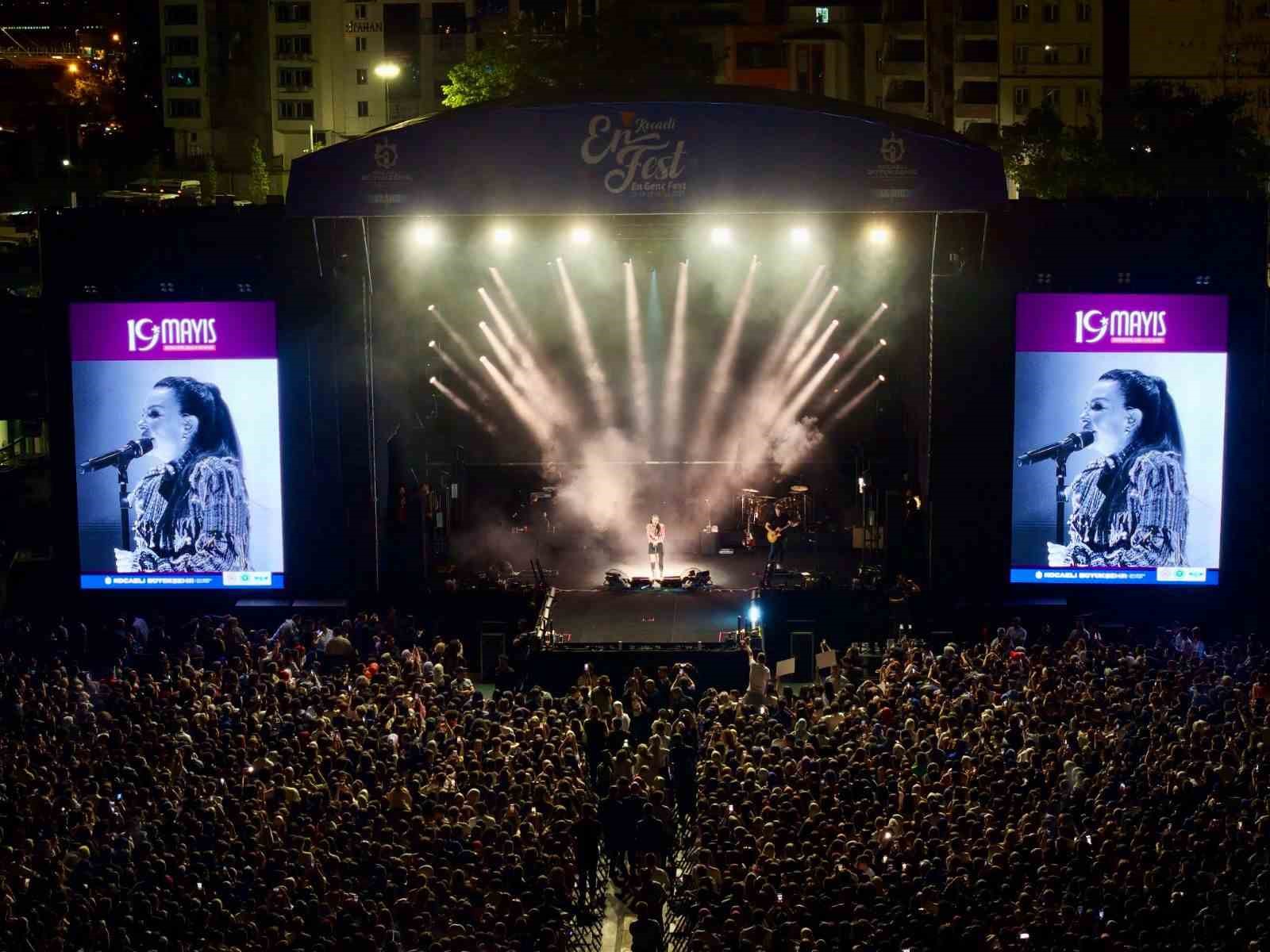 Fatma Turgut’tan unutulmaz konser

