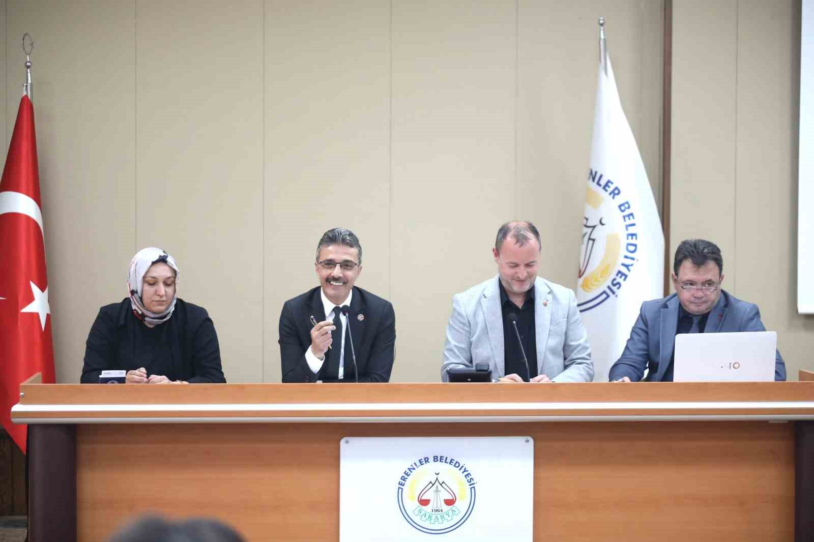 Başkan Dinç: "Online YGS ve YKS kurslarını ücretsiz olarak sunacağız"
