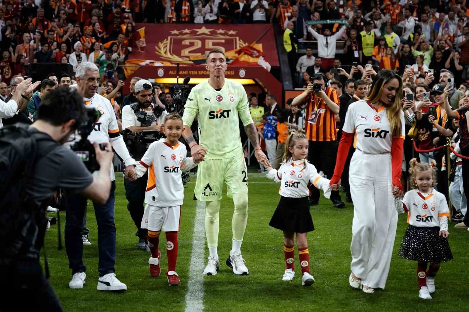 Fernando Muslera: "Galatasaray’a veda etmiyorum çünkü Galatasaray benim evim"

