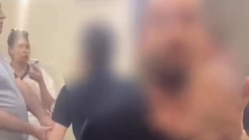 Kadınlar tuvaletinde görüntü çekti, söyledikleri "pes" dedirtti!
