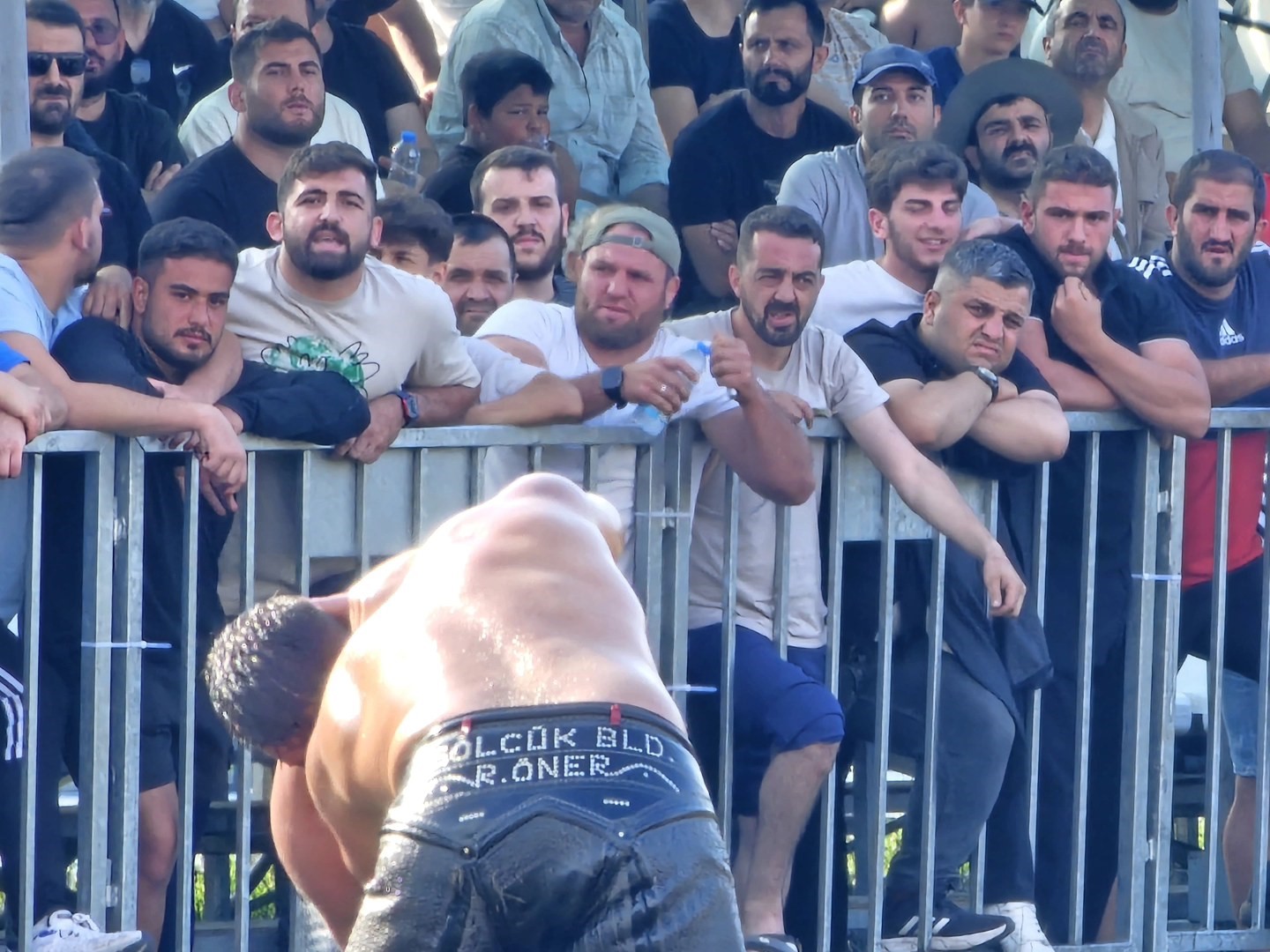 Gölcük Belediyesporlu Öner, başaltında şampiyon oldu
