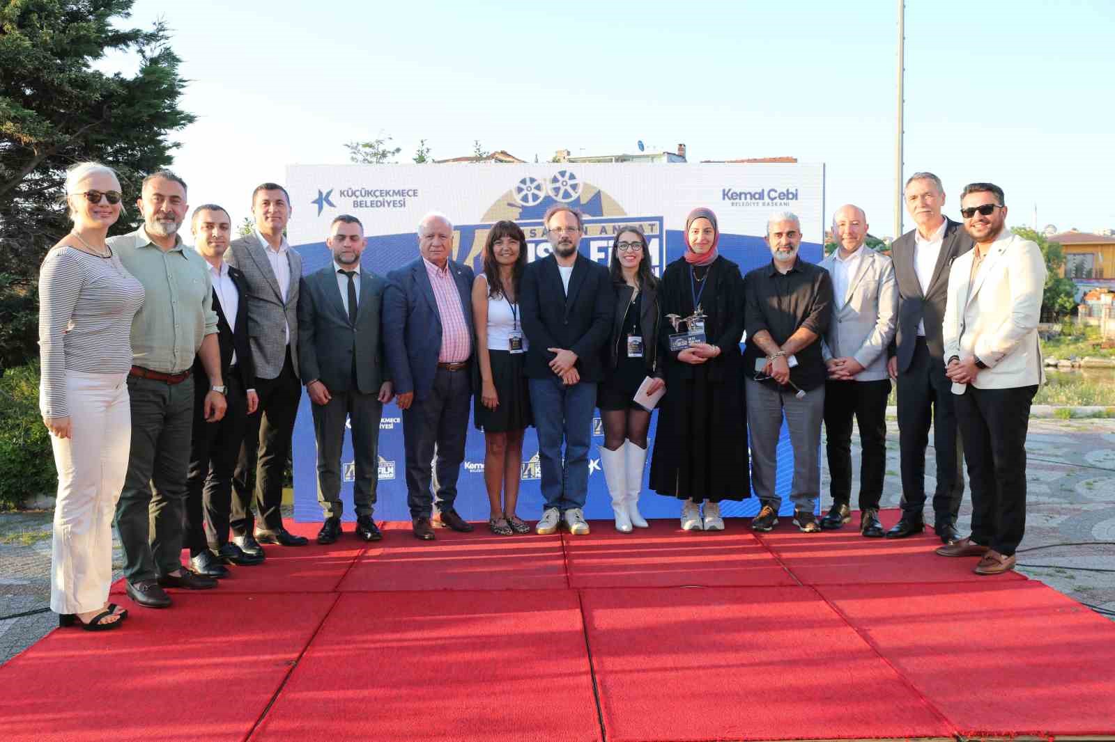 Genç sinemacılar Küçükçekmece’de ödüllendirildi
