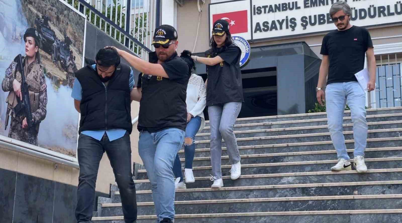 Kağıthane’de kuyumcuya sahte altın sattılar: 2 gözaltı
