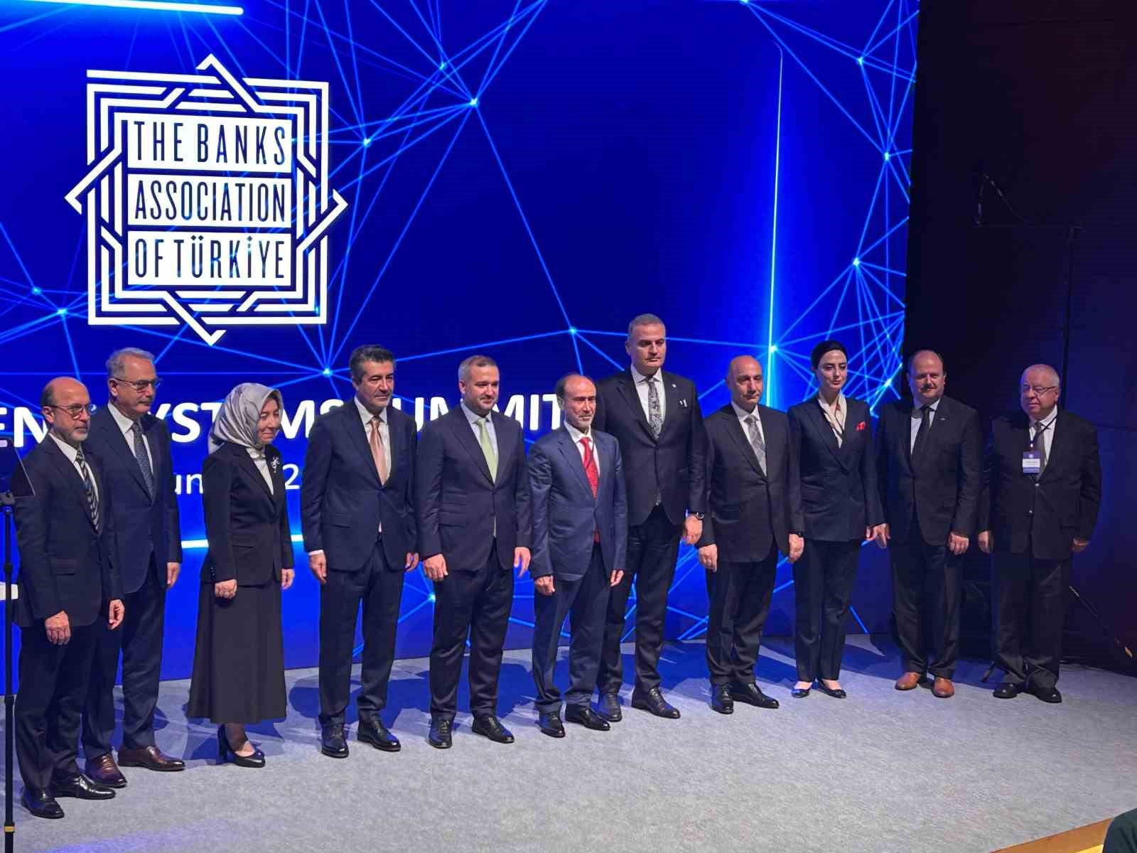 TCMB Başkanı Karahan: "Büyük bir kesinti ile karşılaştığımızda bir saat içinde operasyonları yeniden başlatma kapasitesine sahibiz"
