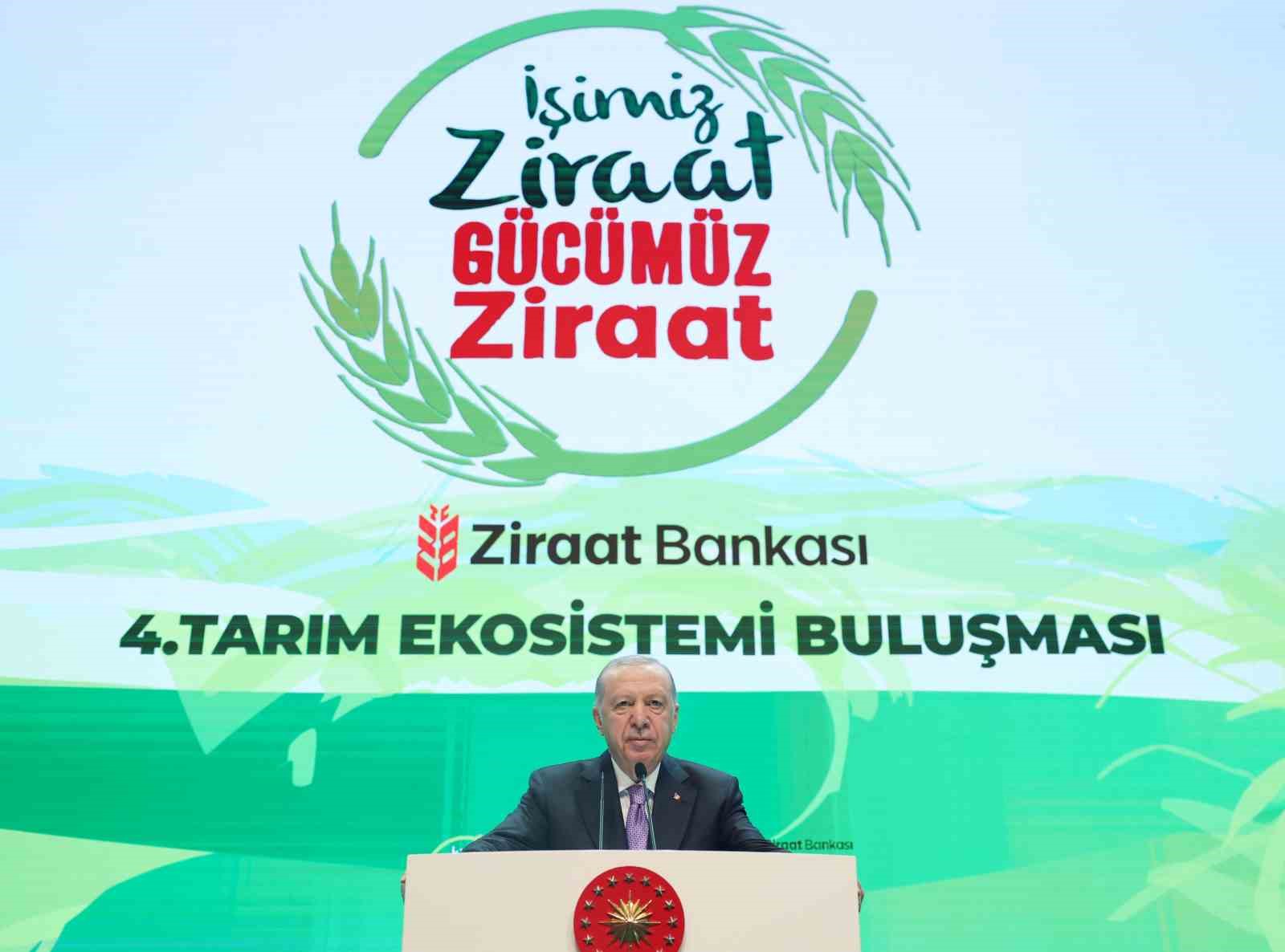 Cumhurbaşkanı Erdoğan’dan muhalefete eleştiri: "Heybedeki irili ufaklı turplar, ahtapotun farklı yerlere uzanan kolları kendi arkadaşları tarafından ortaya çıkartılıyor"
