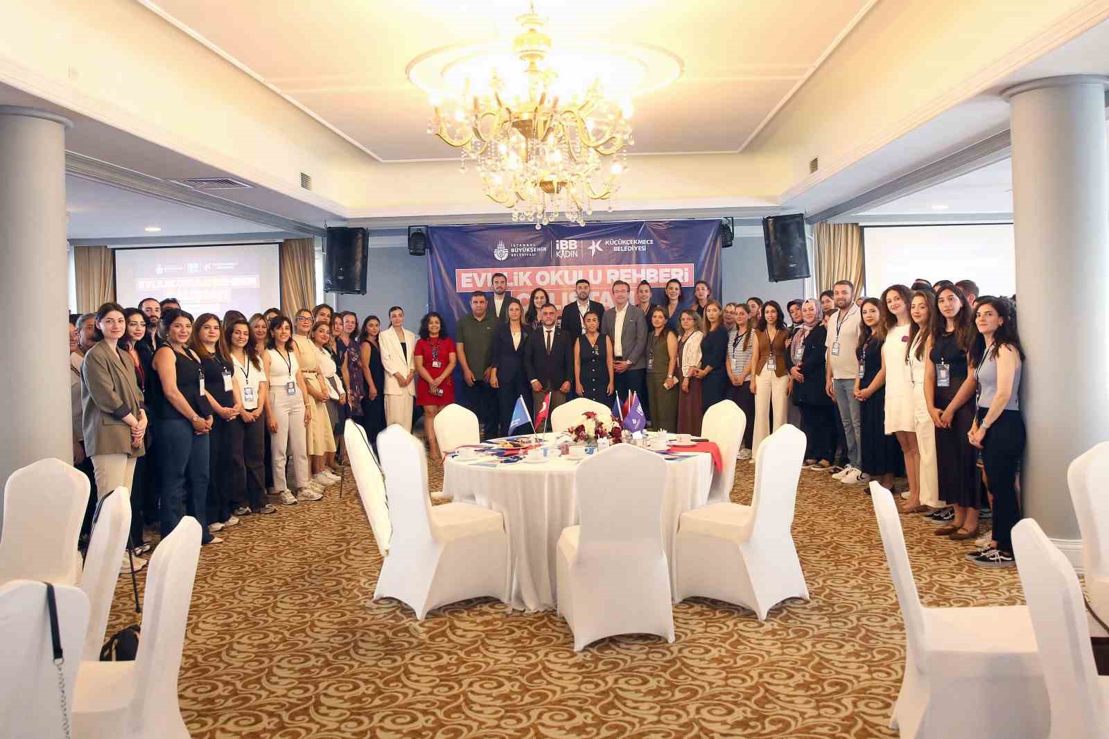 Küçükçekmece’de ‘’Evlilik Okulu Rehberi Çalıştayı’’ gerçekleştirildi
