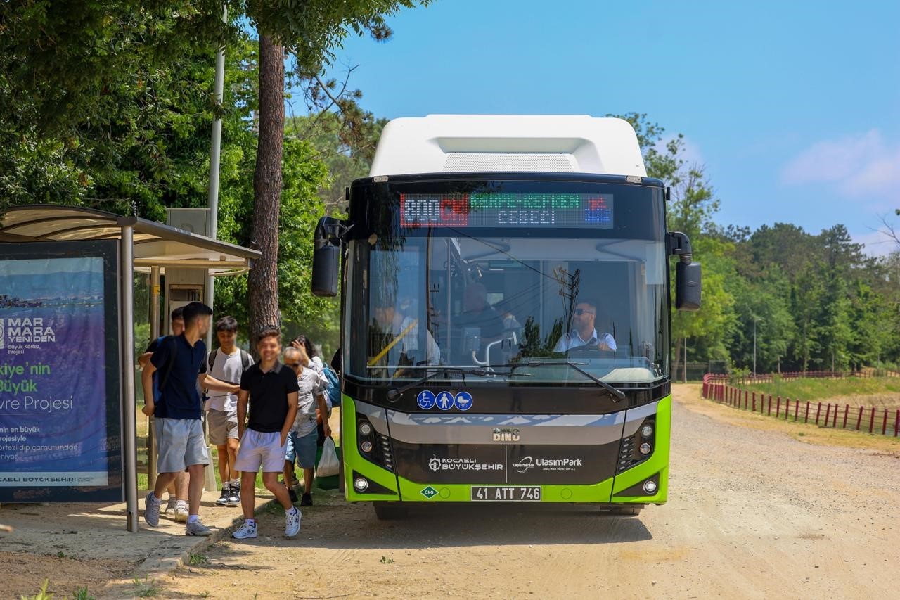 800CK, 1 ayda 46 bin vatandaşı sahillere taşıdı
